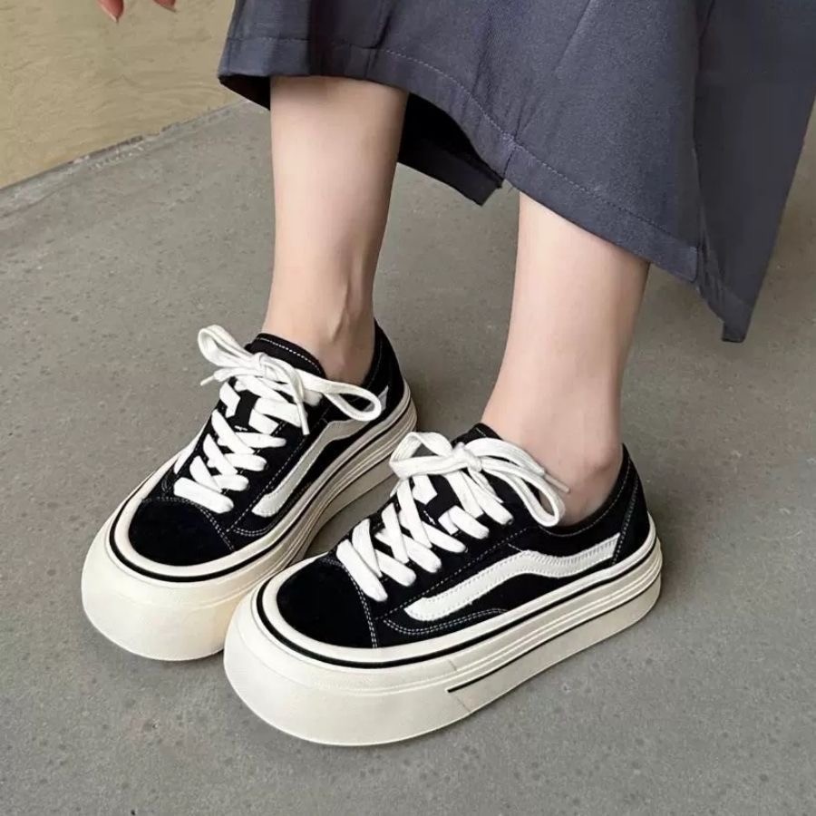 Новинка 2024, женские кроссовк – обзор и цена Vans Shoes Old Skool